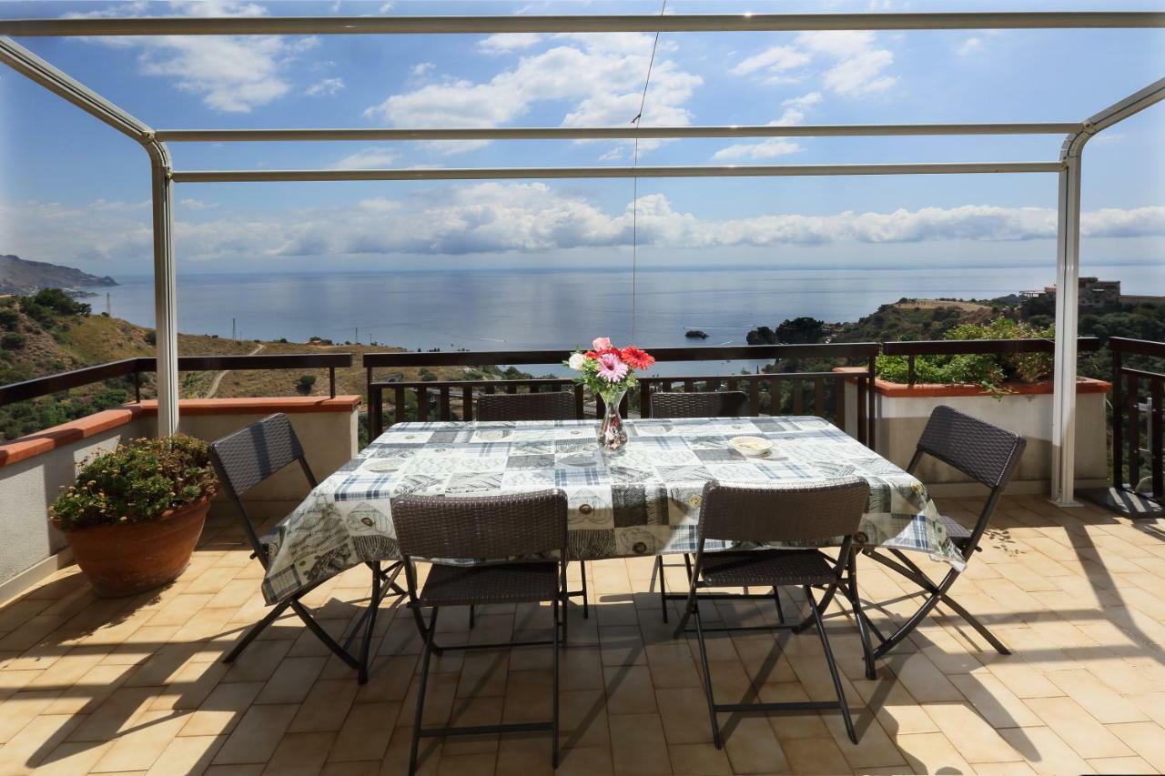 Appartamento Olimpia'S House Taormina Esterno foto