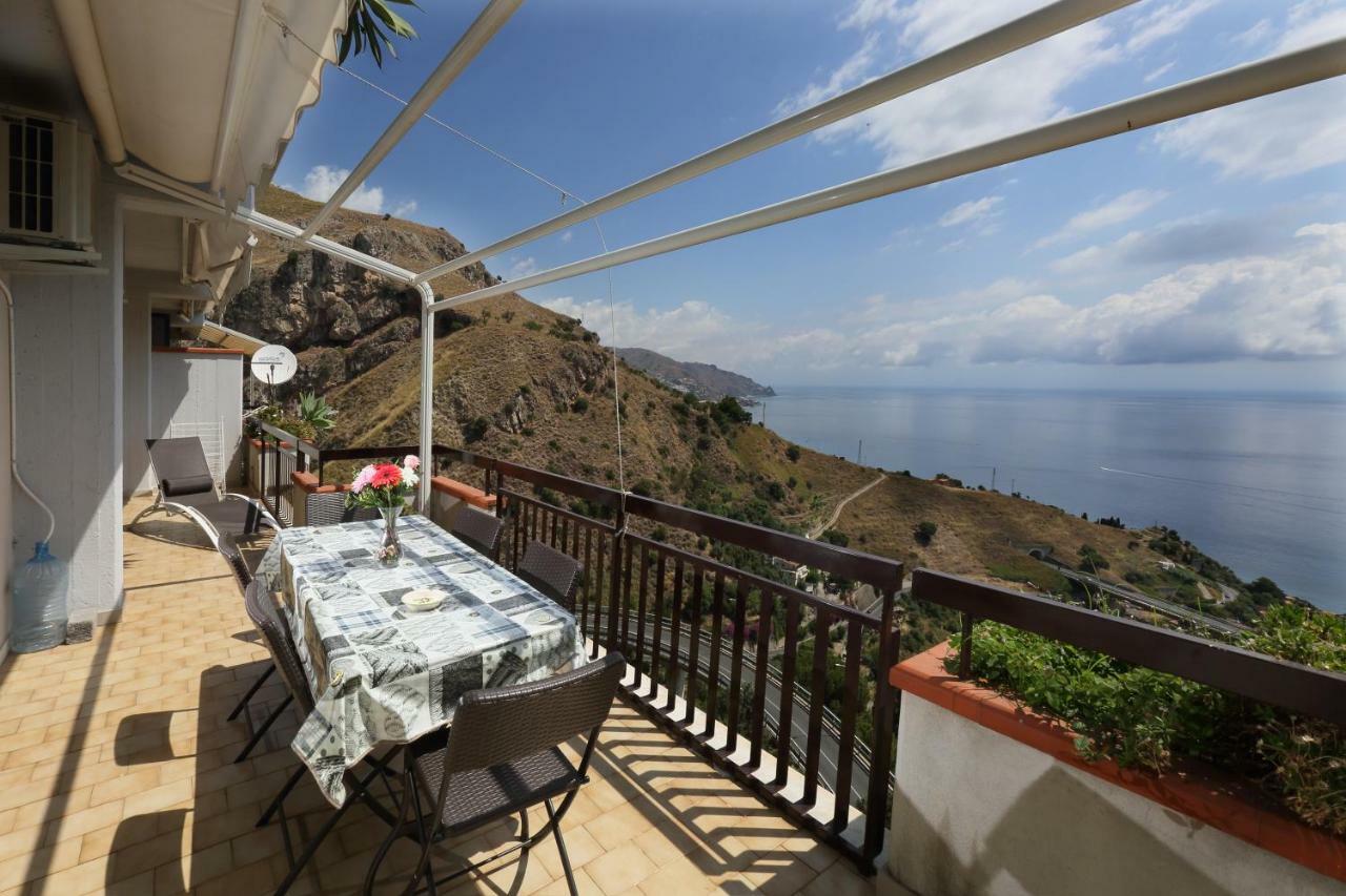 Appartamento Olimpia'S House Taormina Esterno foto